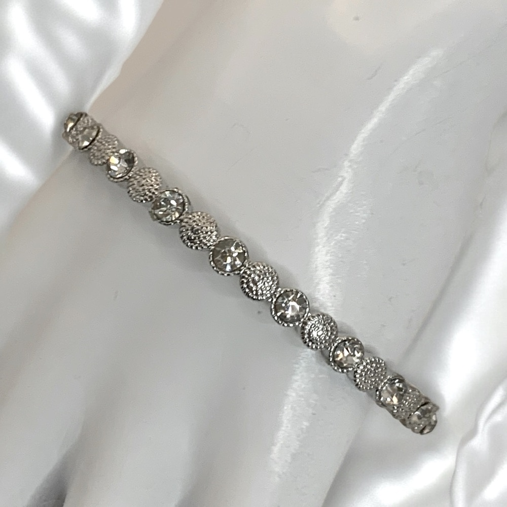 Rhinestone Bangle Bracelet With Circles Silver Tone One Size Fits All.